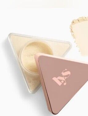 NEW LYS BEAUTY Triple Fix Translucent Loose Setting Powder Full Size (9.5 ml)